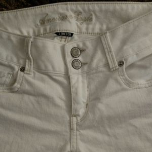 AMERICAN EAGLE CROPPED JEANS